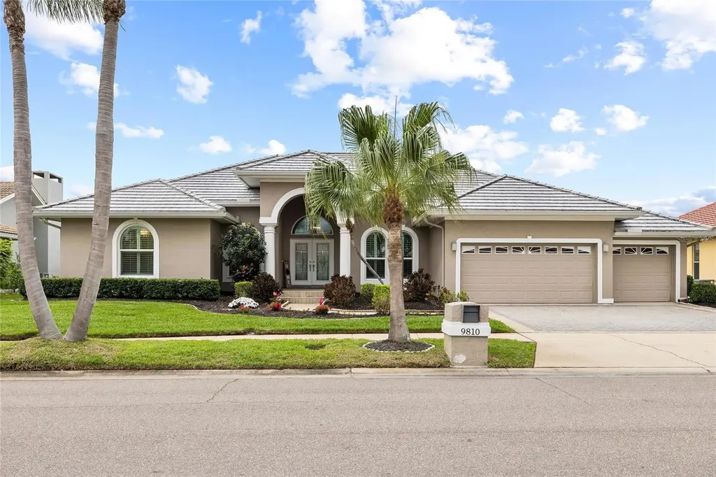 9810 Compass Point Way Tampa FL 33615