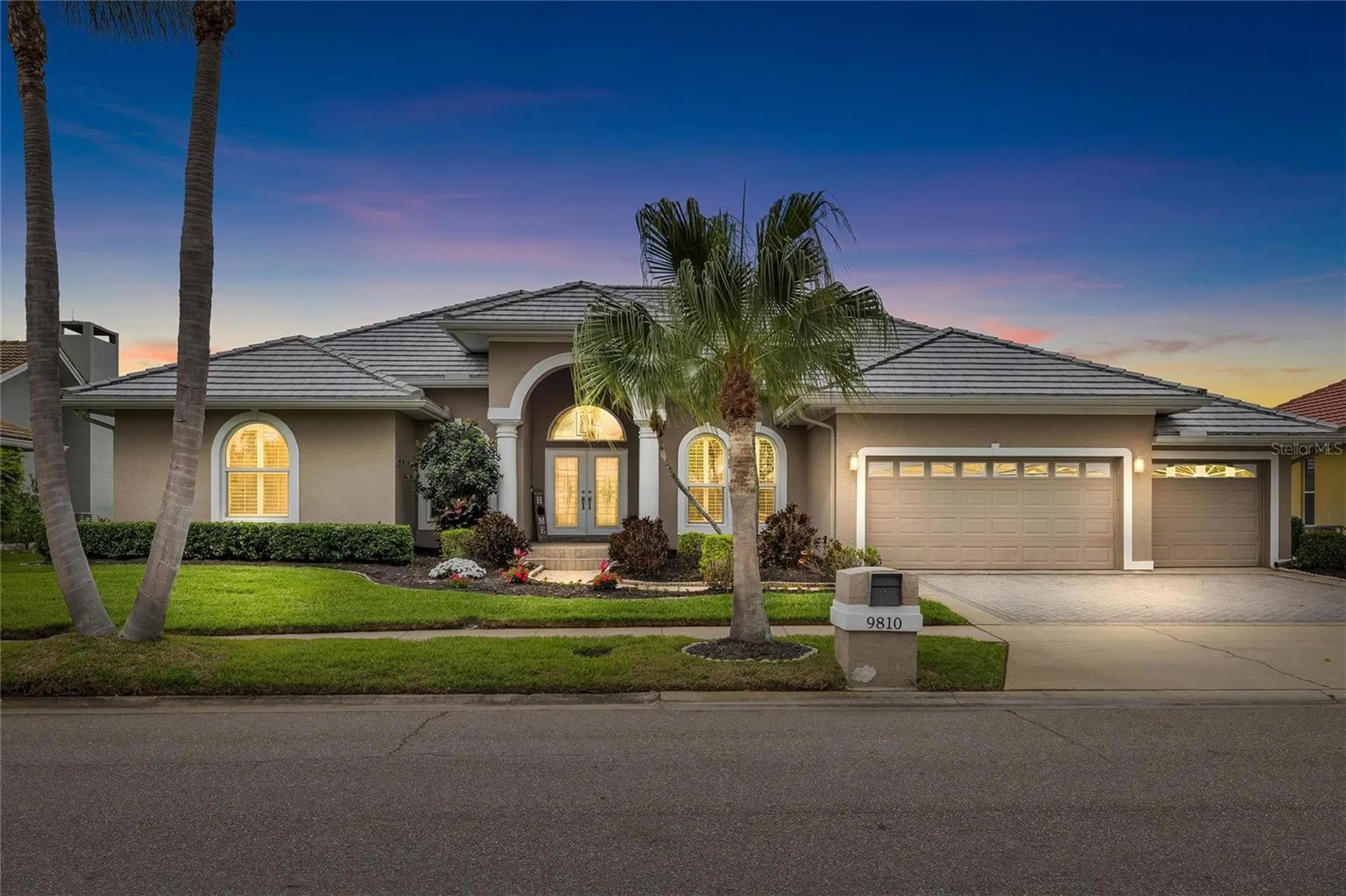 9810 Compass Point Way Tampa FL 33615