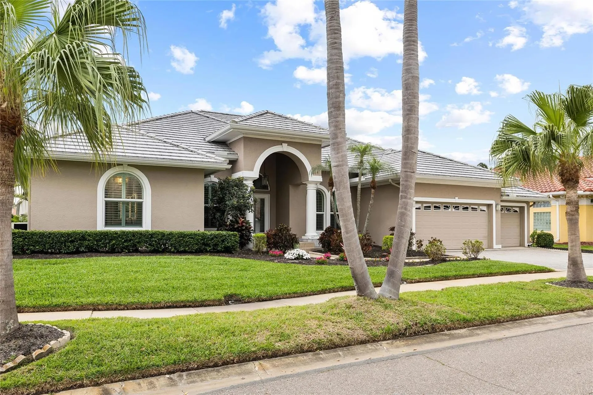 9810 Compass Point Way Tampa FL 33615
