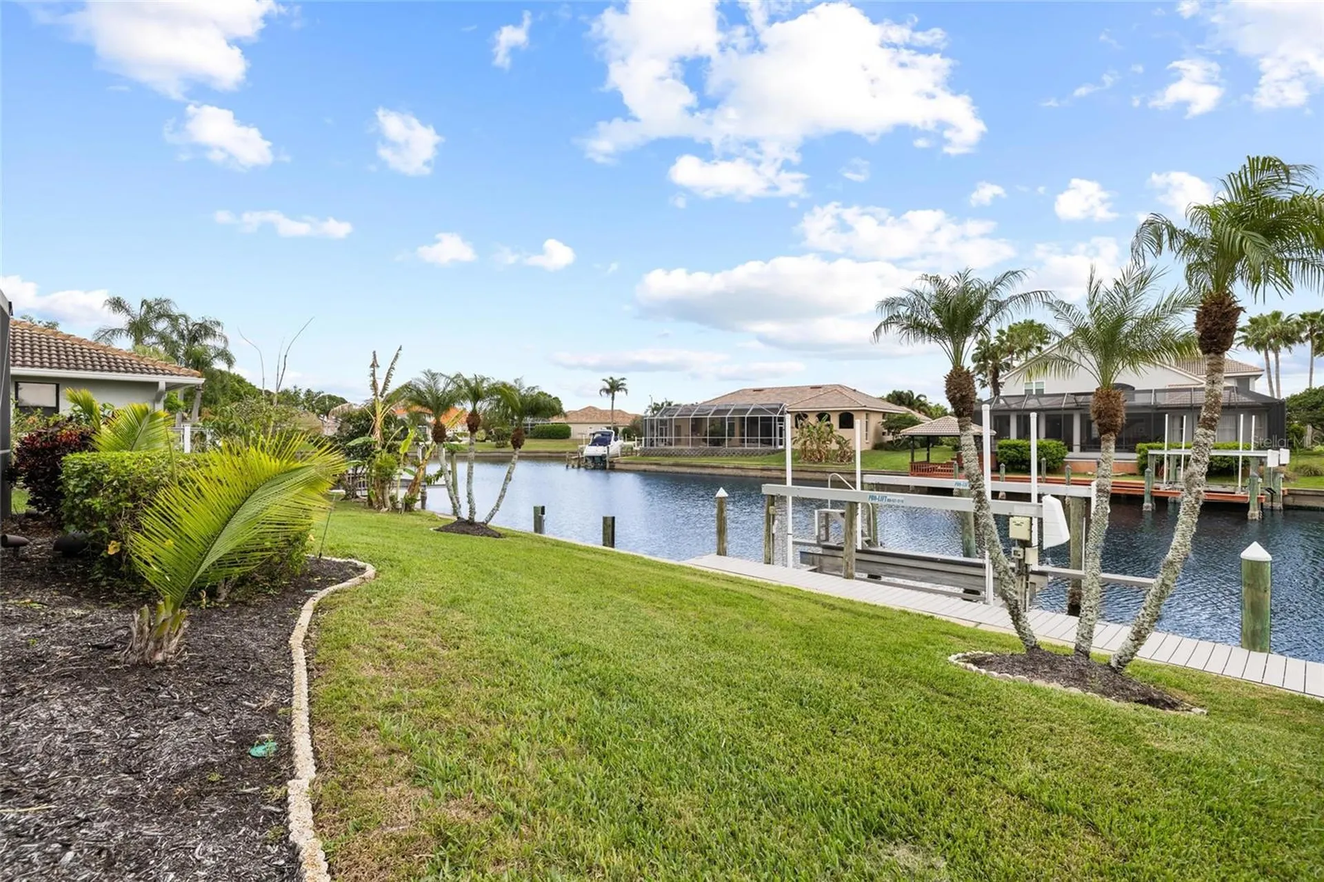 9810 Compass Point Way Tampa FL 33615