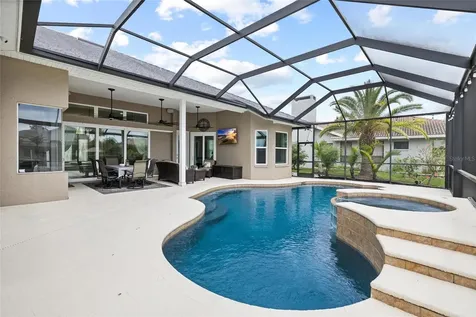 9810 Compass Point Way Tampa FL 33615