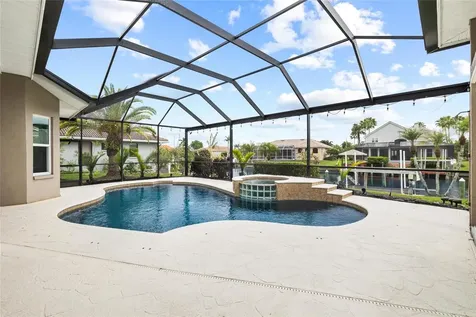 9810 Compass Point Way Tampa FL 33615