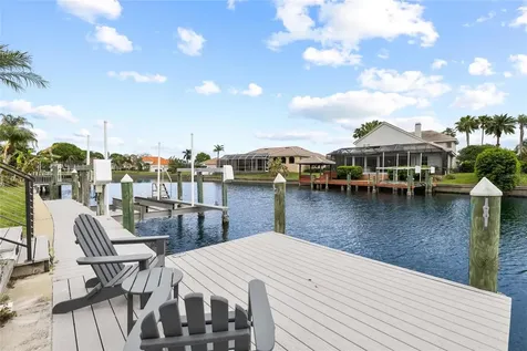 9810 Compass Point Way Tampa FL 33615