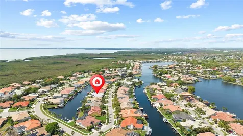 9810 Compass Point Way Tampa FL 33615