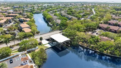 9810 Compass Point Way Tampa FL 33615
