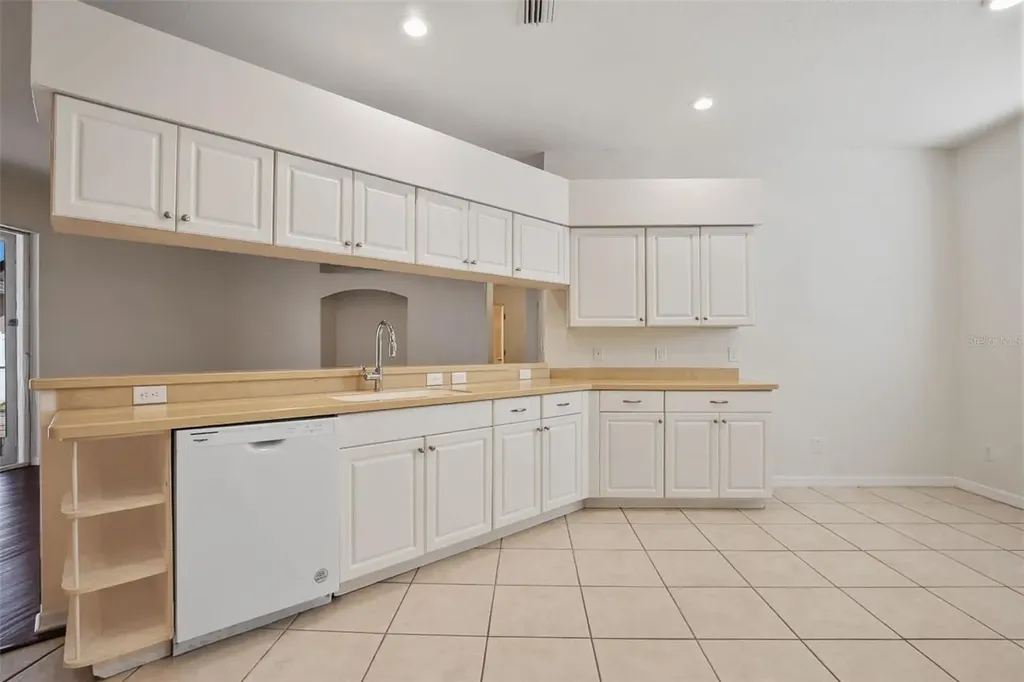 6648 Thackston Drive Riverview FL 33578