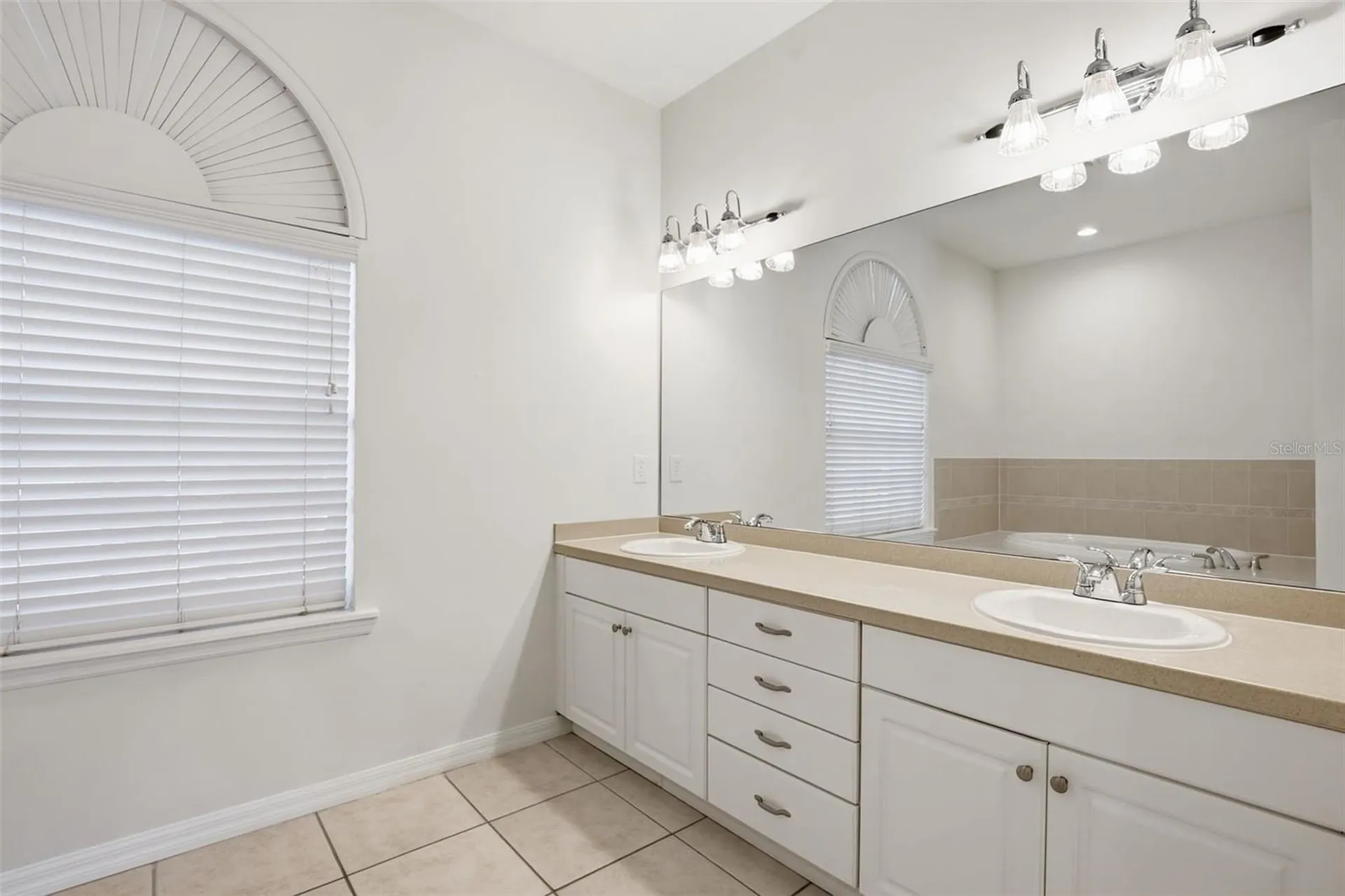6648 Thackston Drive Riverview FL 33578