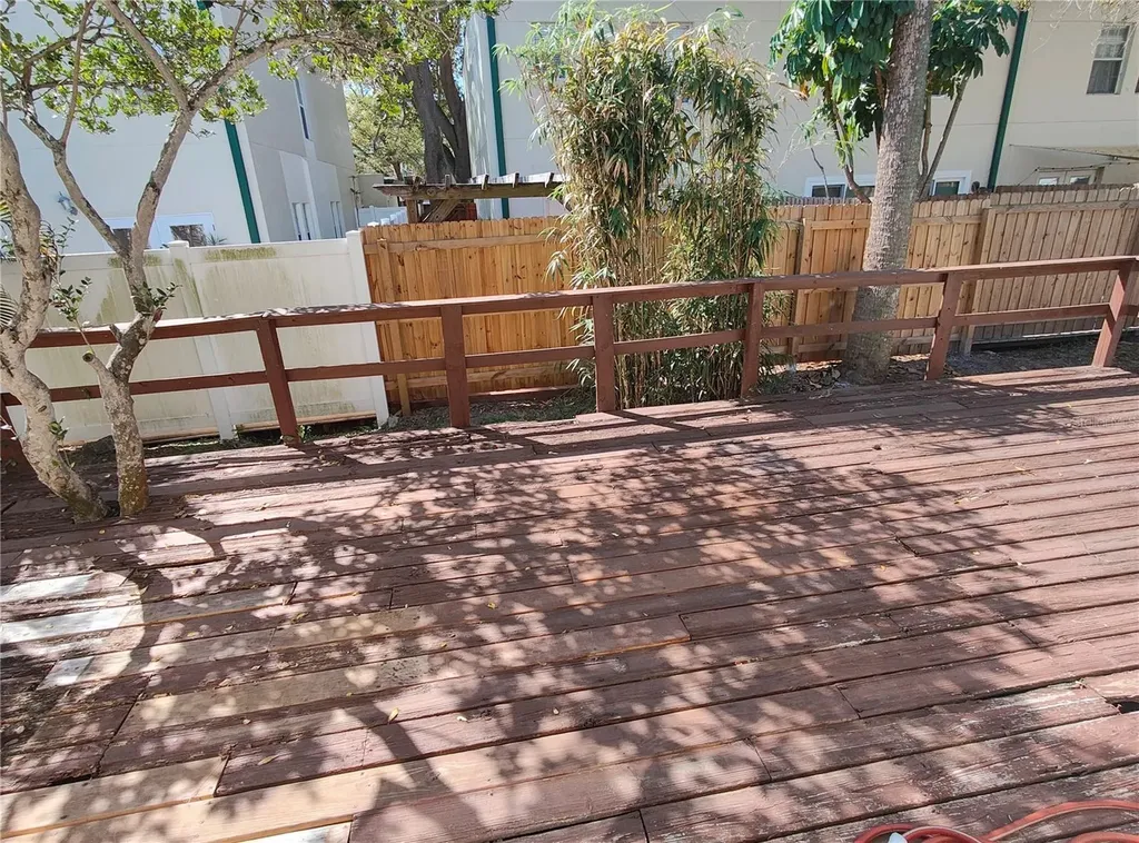 2512 W Texas Avenue Tampa FL 33629
