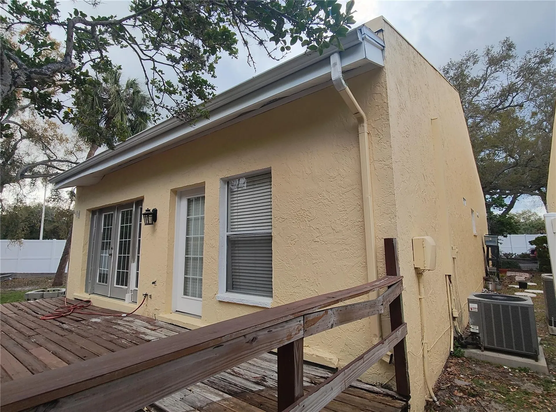 2512 W Texas Avenue Tampa FL 33629
