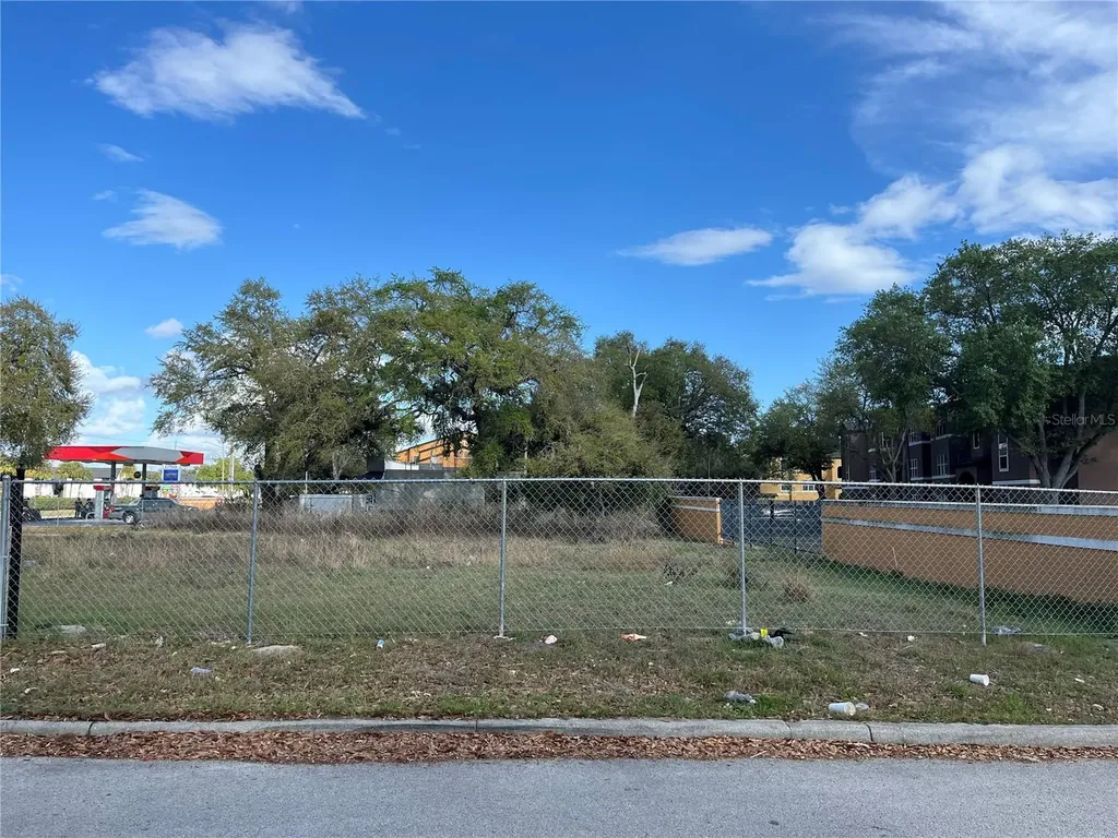 5750 Pershing Avenue Orlando FL 32822