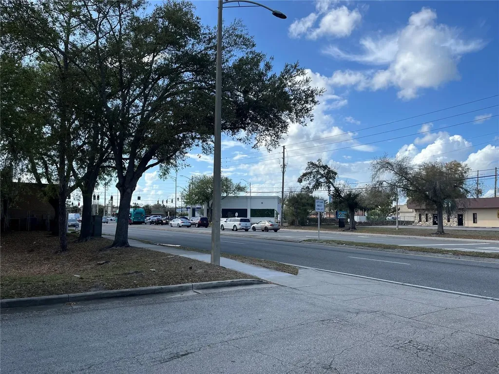 5750 Pershing Avenue Orlando FL 32822