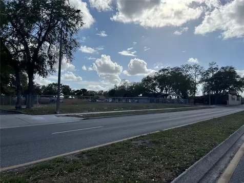 5750 Pershing Avenue Orlando FL 32822