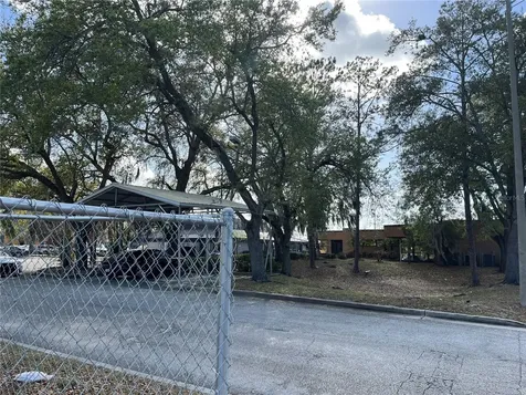 5750 Pershing Avenue Orlando FL 32822