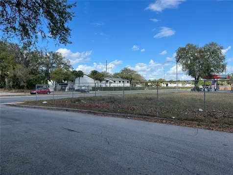 5750 Pershing Avenue Orlando FL 32822