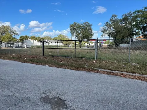 5750 Pershing Avenue Orlando FL 32822