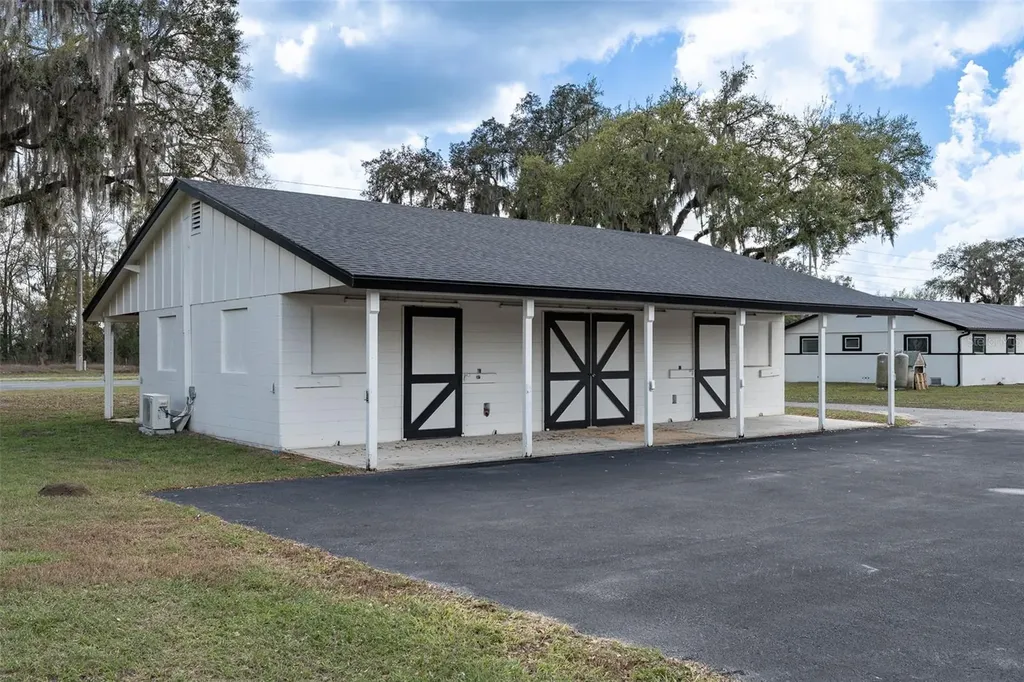 7265 SW Highway 200 Ocala FL 34476