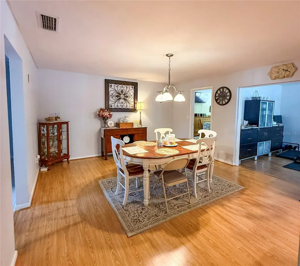 2058 Nursery Road Clearwater FL 33764