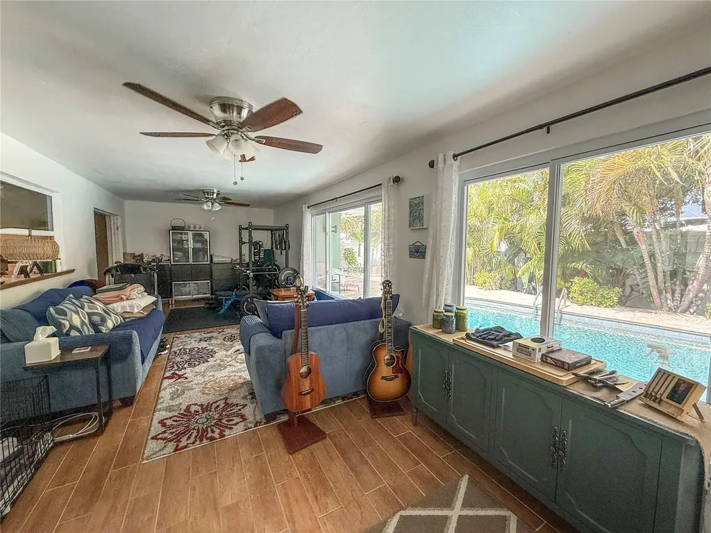 2058 Nursery Road Clearwater FL 33764