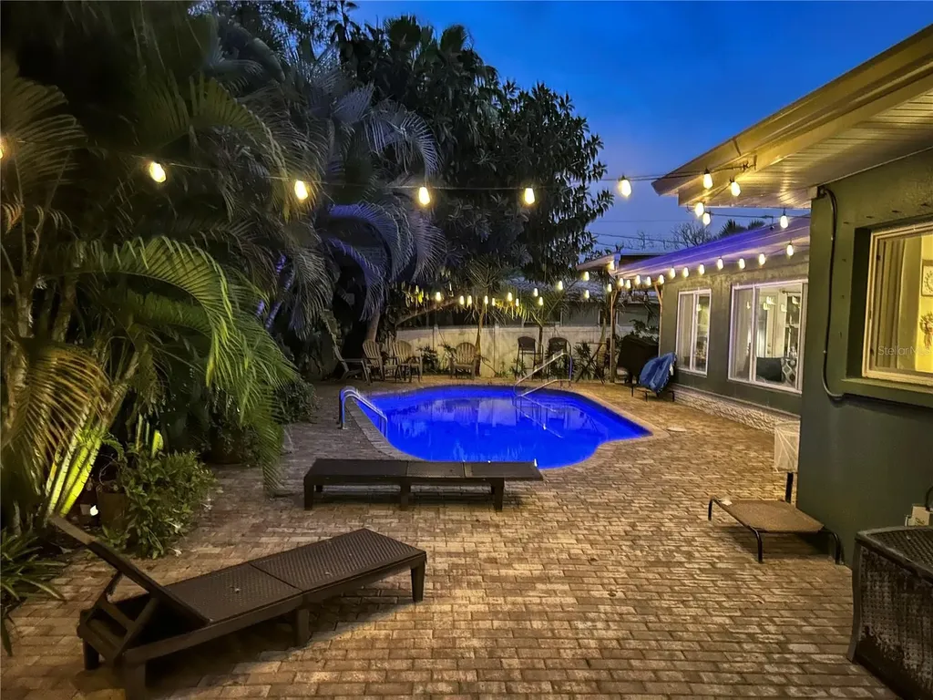 2058 Nursery Road Clearwater FL 33764