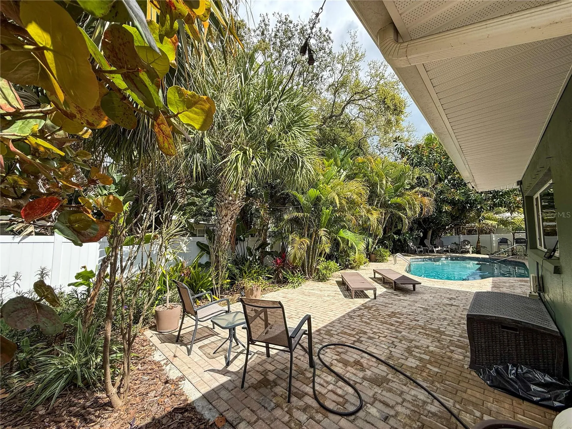 2058 Nursery Road Clearwater FL 33764