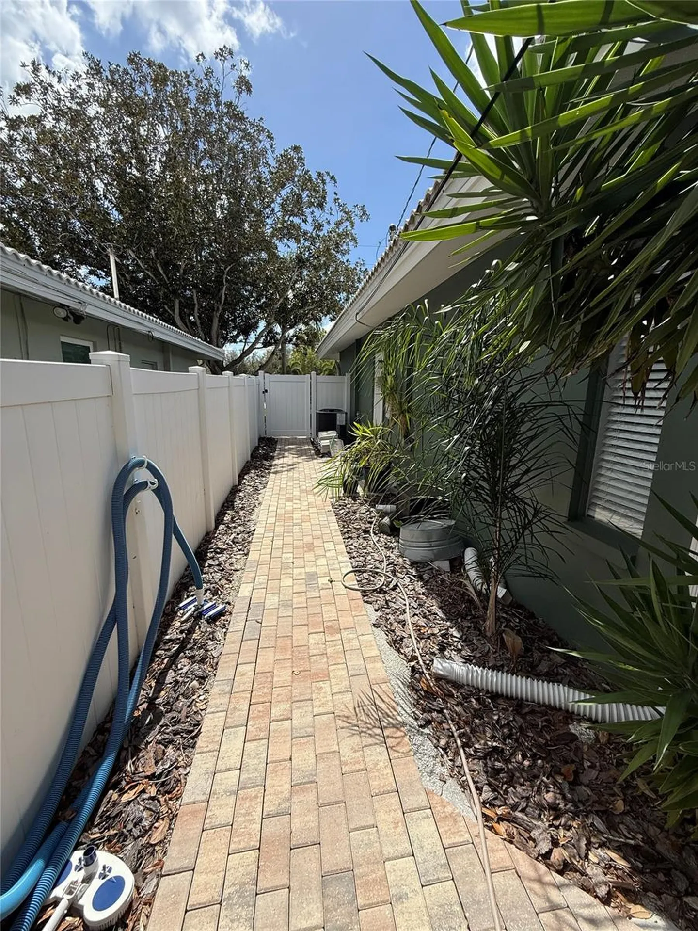 2058 Nursery Road Clearwater FL 33764