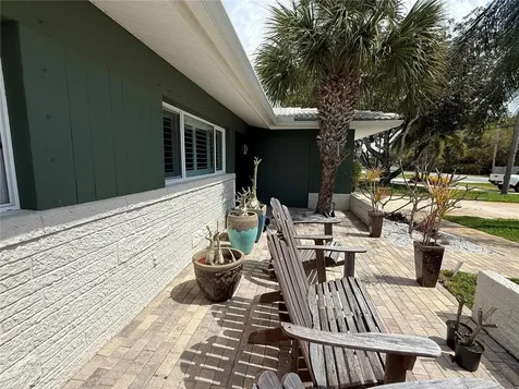 2058 Nursery Road Clearwater FL 33764