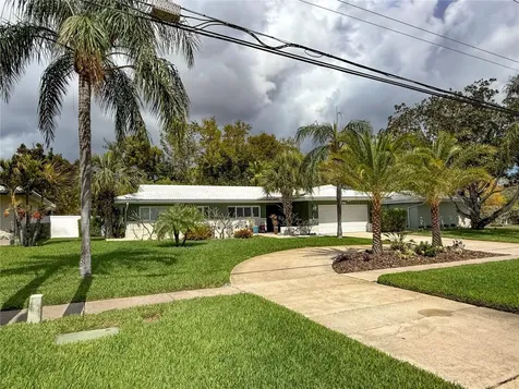 2058 Nursery Road Clearwater FL 33764