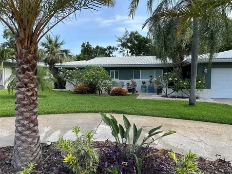 2058 Nursery Road Clearwater FL 33764