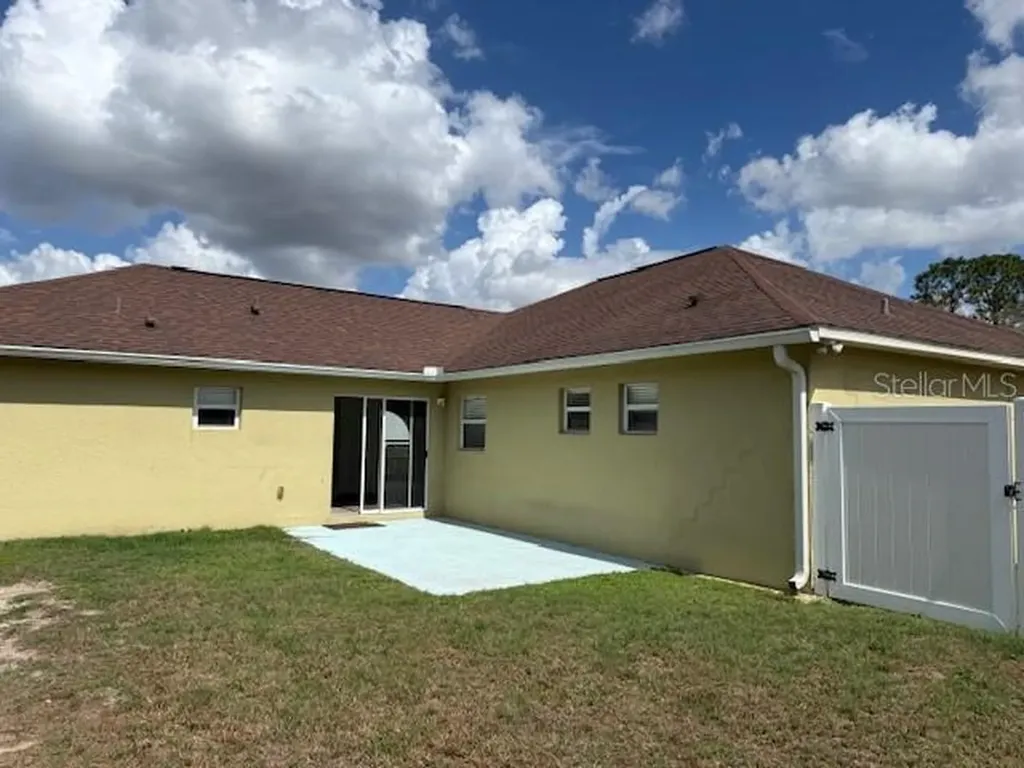 8004 E Settlers Creek Lane Lakeland FL 33810