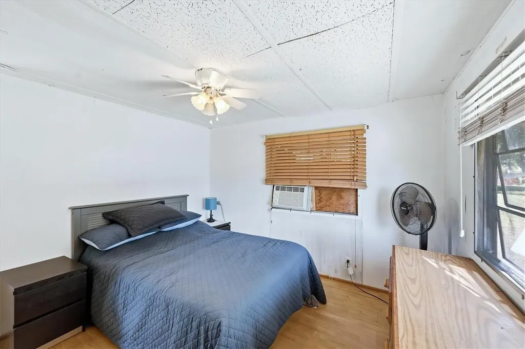 1891 Englewood Road Englewood FL 34223