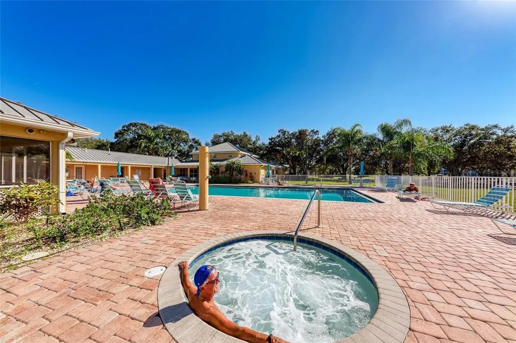 3930 Pinebrook Circle Bradenton FL 34209