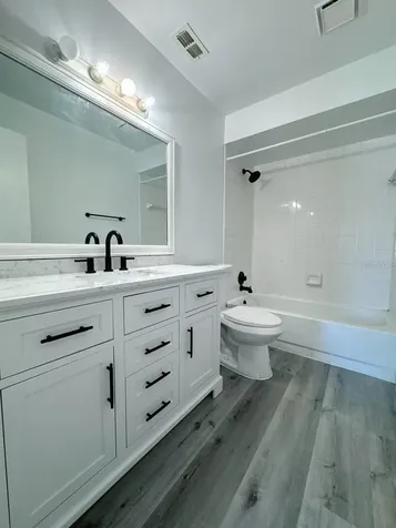 5219 Via Hacienda Circle Orlando FL 32839