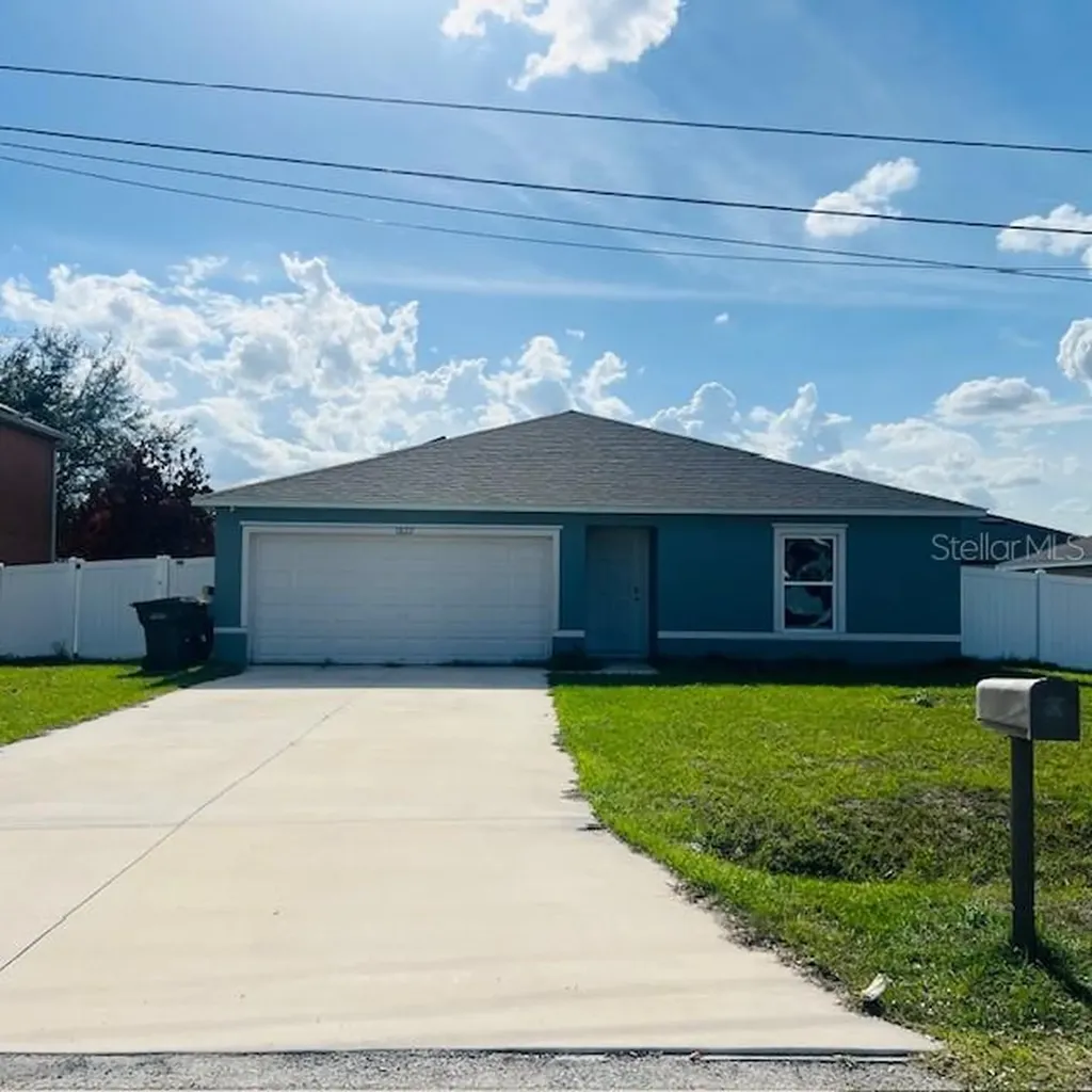 1822 Bering Road Kissimmee FL 34759