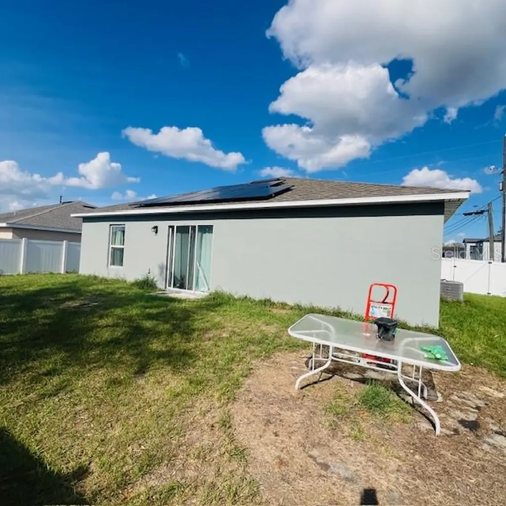 1822 Bering Road Kissimmee FL 34759