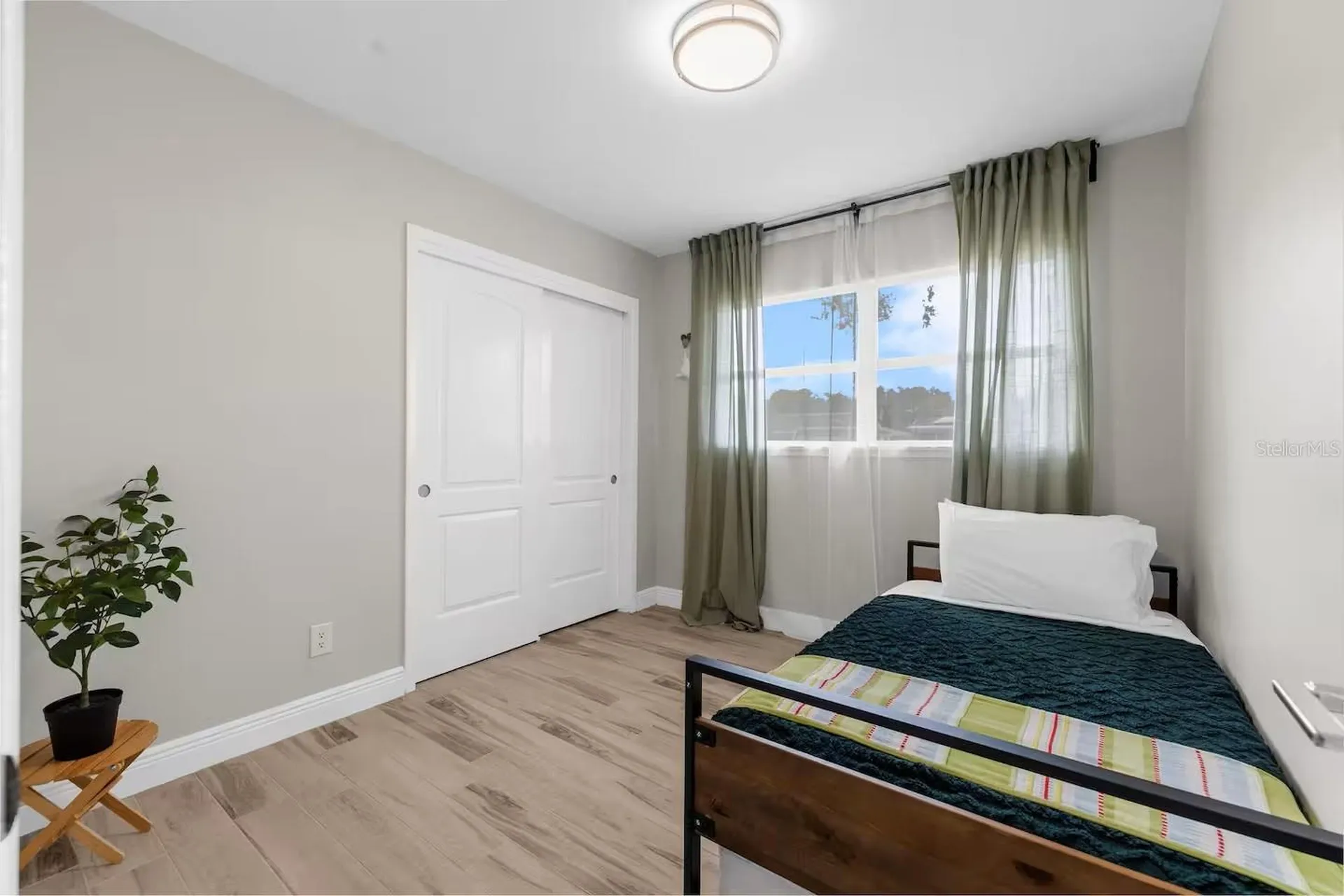 8215 Quail Road Seminole FL 33777