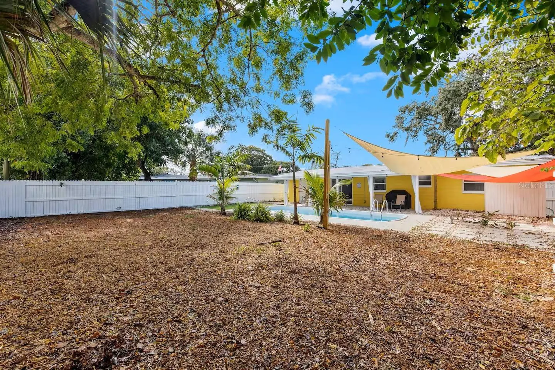 8215 Quail Road Seminole FL 33777