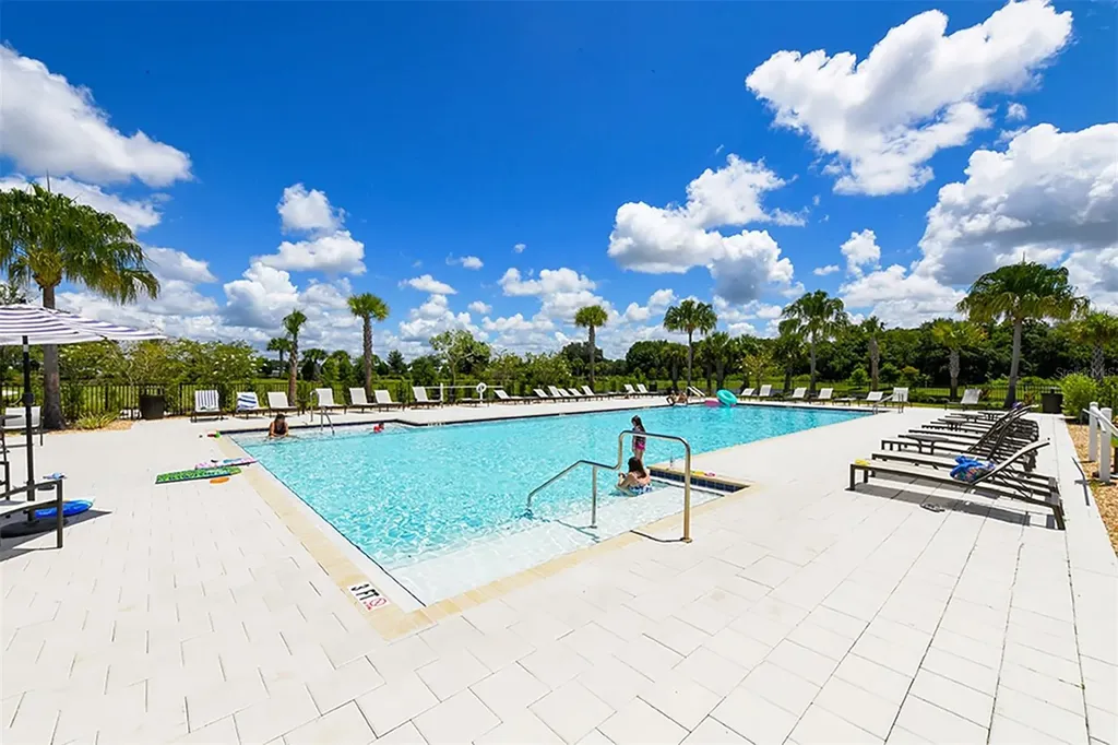 13720 Saw Palm Creek Trail Lakewood Ranch FL 34211