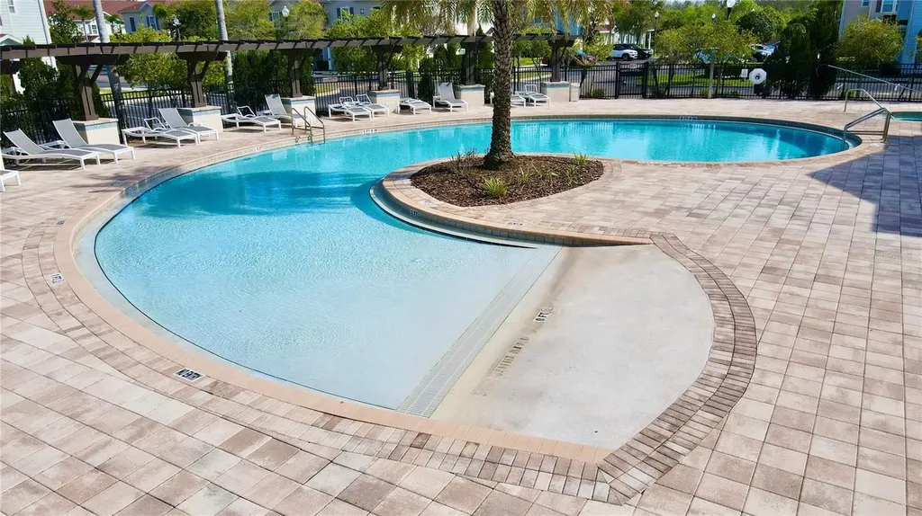 8947 Shine Drive Kissimmee FL 34747