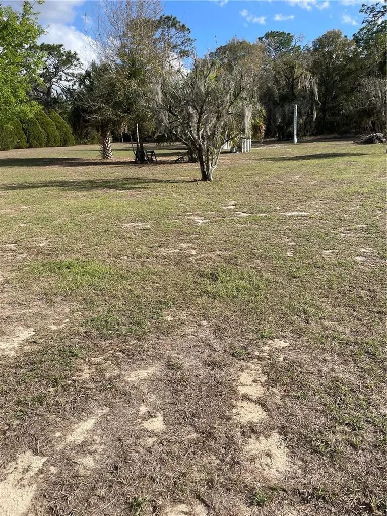 5674 W Grovepark Road Dunnellon FL 34433