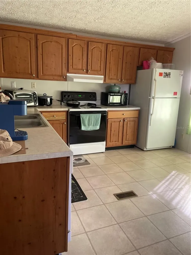 5674 W Grovepark Road Dunnellon FL 34433