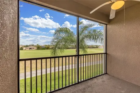 819 Fairwaycove Lane Bradenton FL 34212