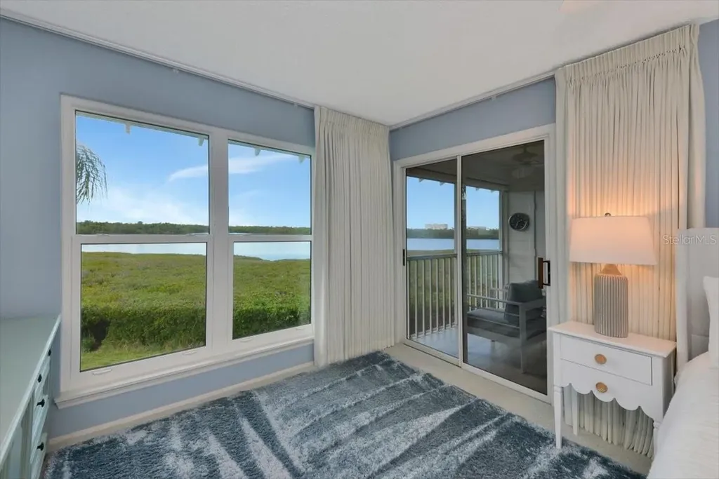946 Sandpiper Circle Bradenton FL 34209