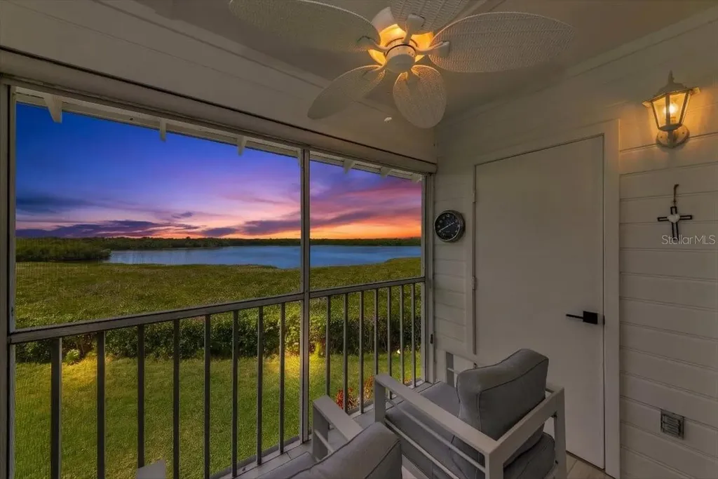 946 Sandpiper Circle Bradenton FL 34209