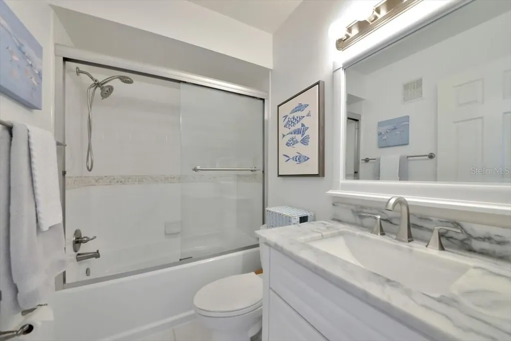 946 Sandpiper Circle Bradenton FL 34209