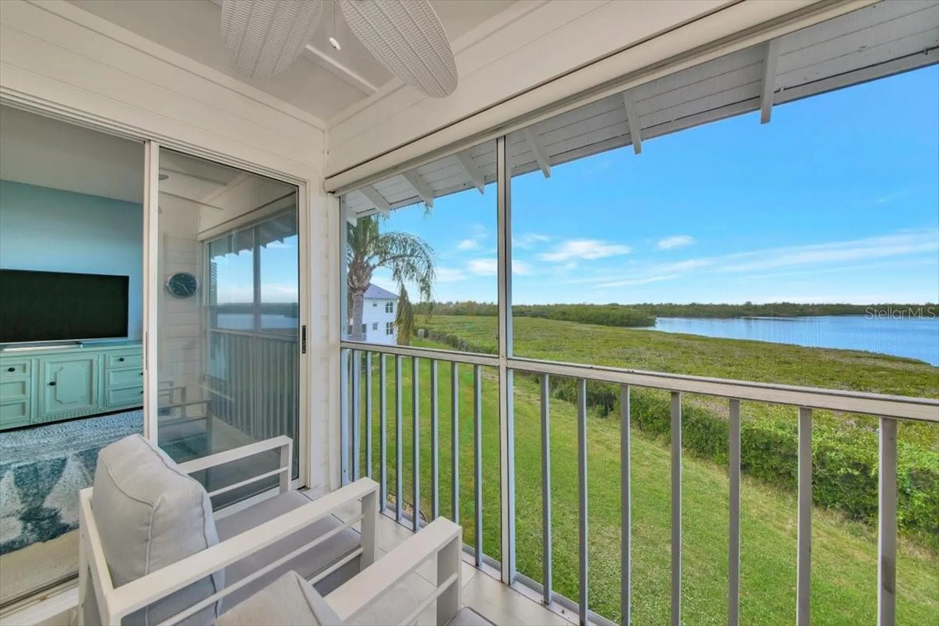 946 Sandpiper Circle Bradenton FL 34209