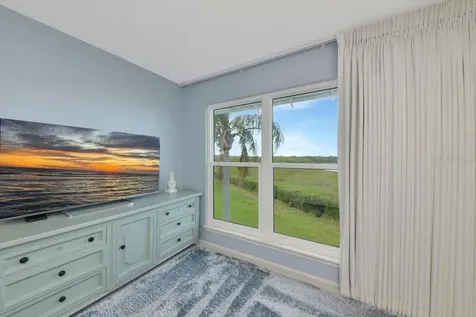 946 Sandpiper Circle Bradenton FL 34209