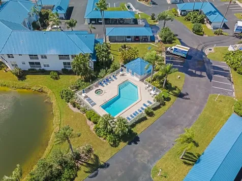 946 Sandpiper Circle Bradenton FL 34209