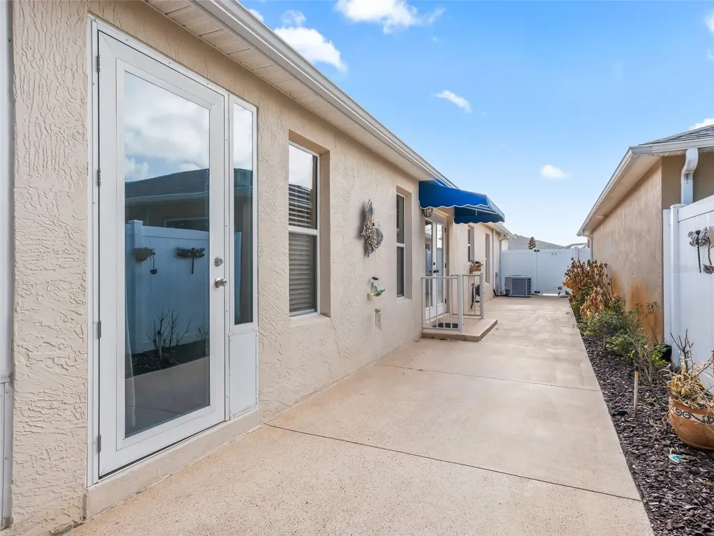 1946 Loadstar Avenue The Villages FL 32162