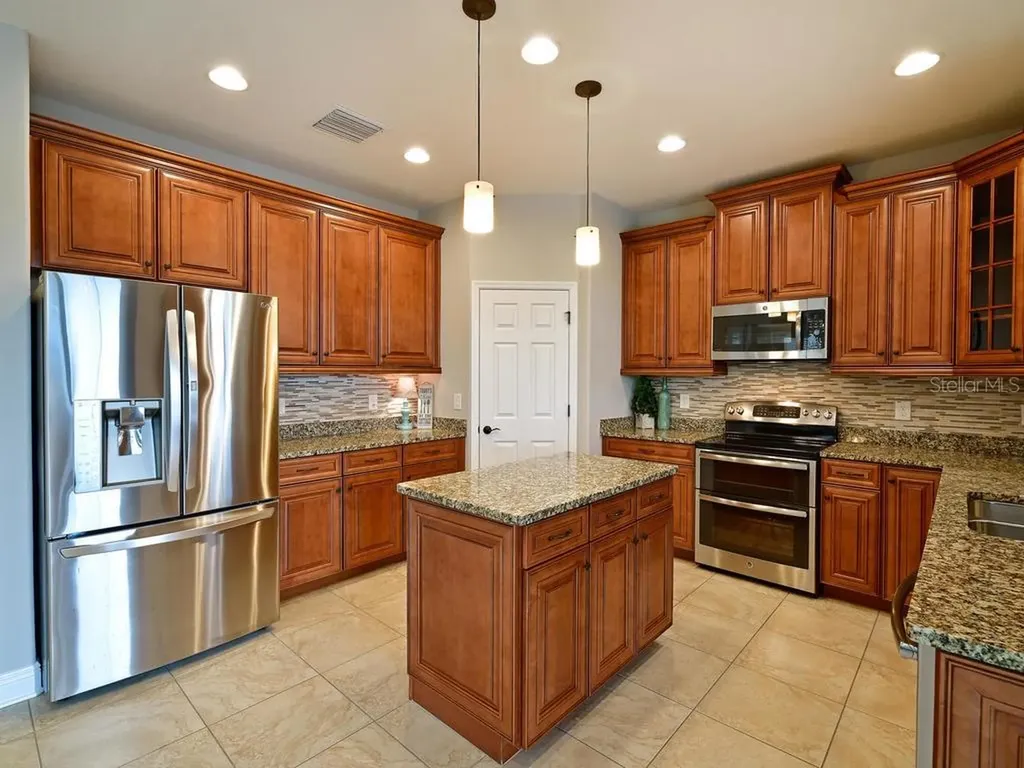 8031 111th Terrace E Parrish FL 34219