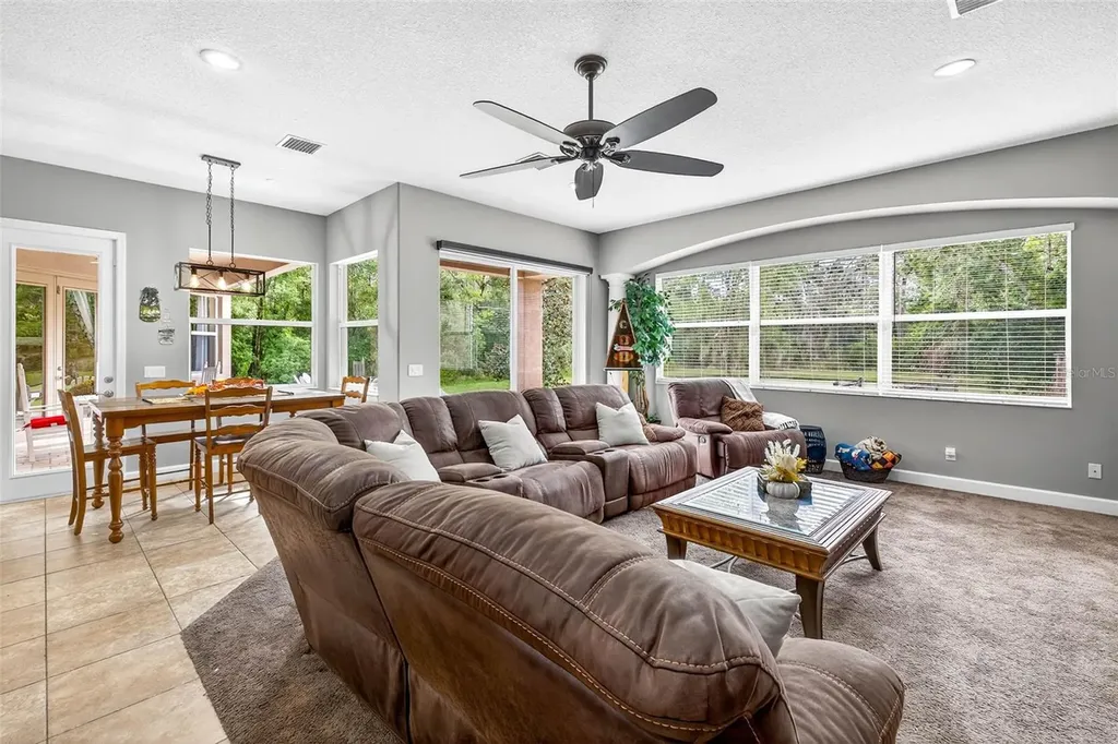 13887 Gavin Road Dover FL 33527